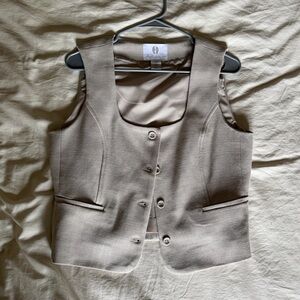 House of Harlow Elegant Beige Vest